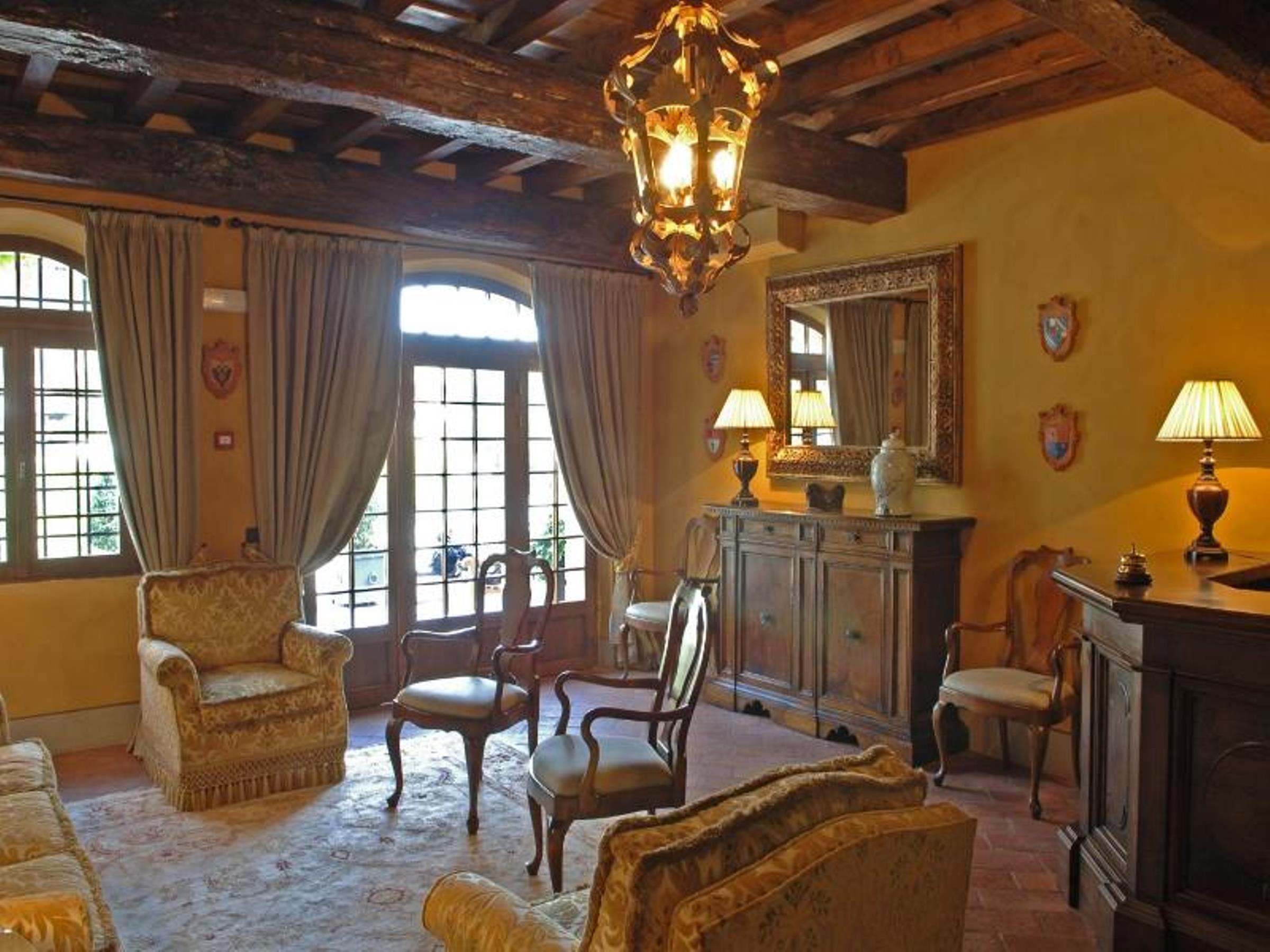 Hotel Torre Di San Martino