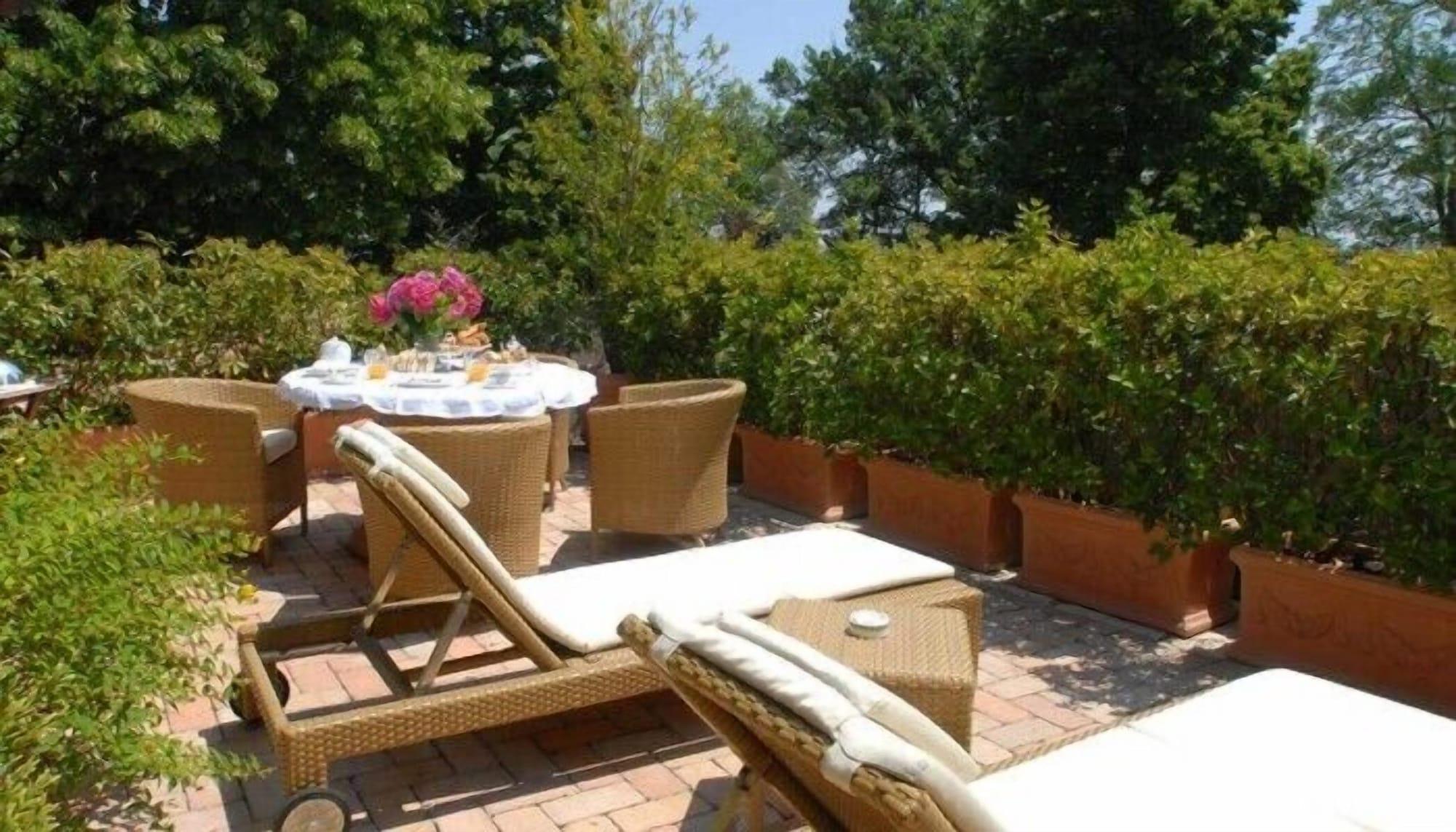 Hotel Torre Di San Martino